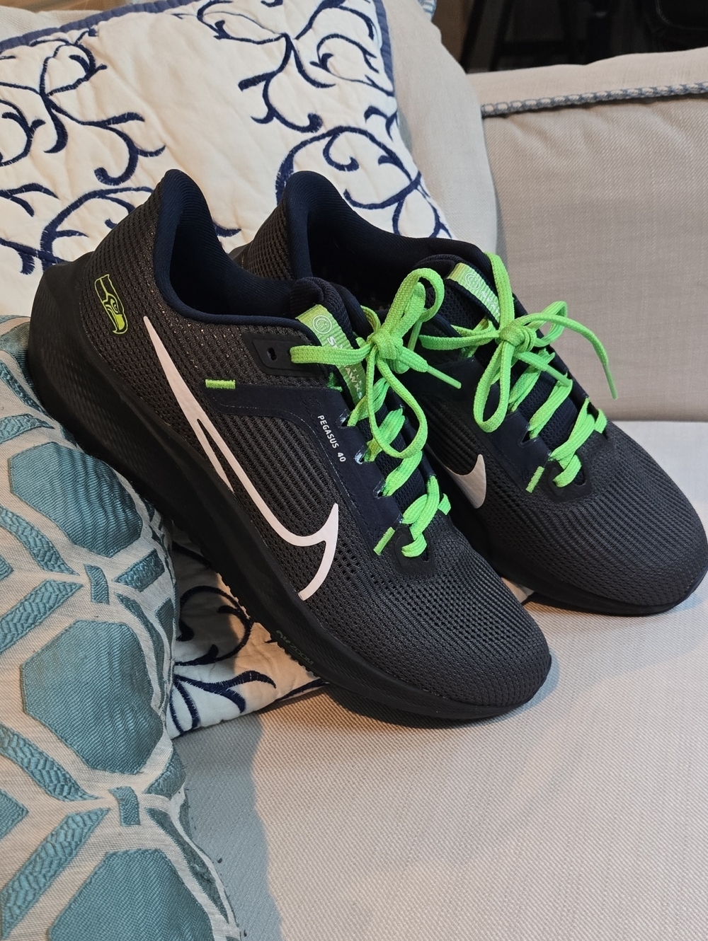 Nike Seahawks Pegasus 40 with Neon Green Laces | US Size 8